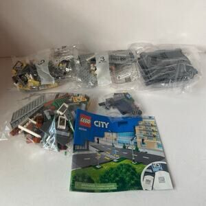Lego City 60304 Partially Opened W/Instructions No Box Should Be All Here